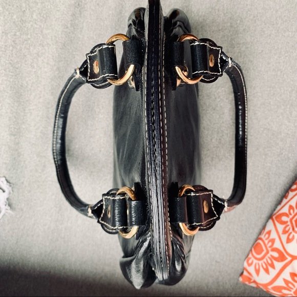 Black patent leather satchel bag - Picture 2 of 9